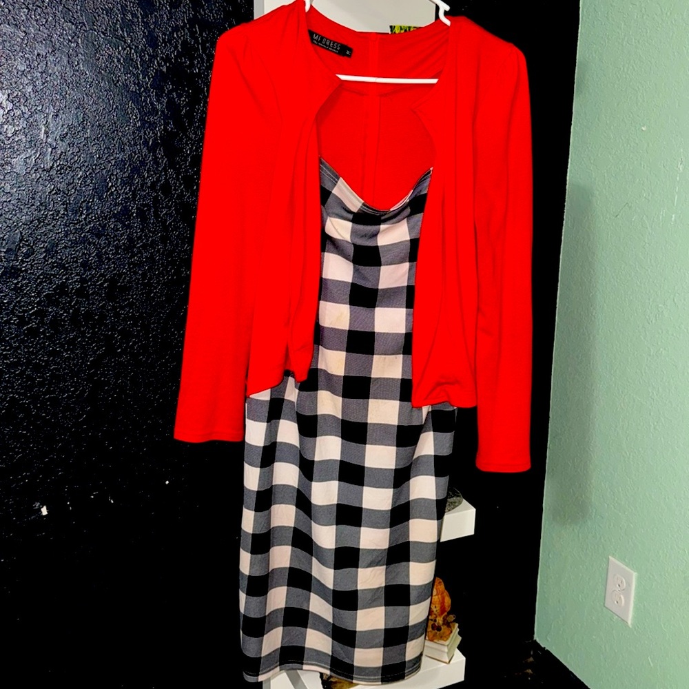MF DRESS, Medium, Checkered w/ Red Cover Up.